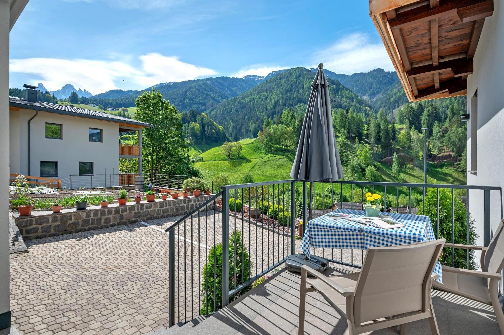 Villa Anna Villnoess San Pietro  Экстерьер фото